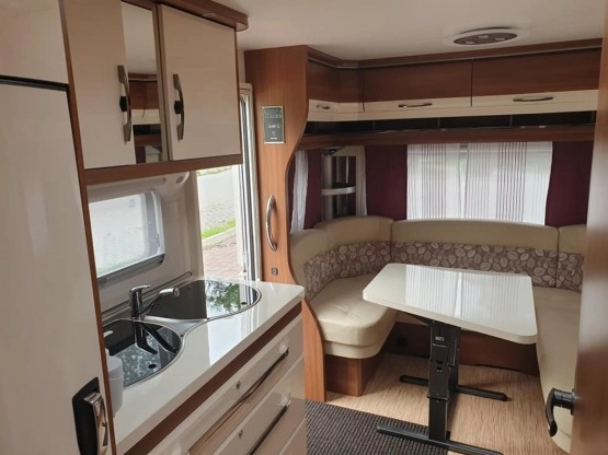                         Sprzedam Hobby 495 - zdjęcie 2
                        