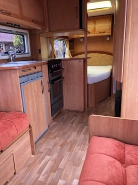                         Swift ACE Award Northstar z przedsionkiem - zdjęcie 5
                        