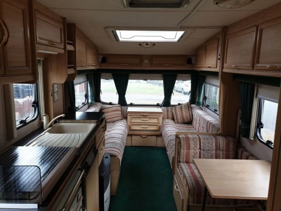                         Przyczepa Kempingowa Abbey Cachet 2000 r. 4 os. Mover! - zdjęcie 10
                        