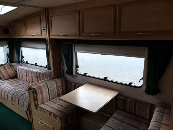                         Przyczepa Kempingowa Abbey Cachet 2000 r. 4 os. Mover! - zdjęcie 5
                        