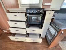                         Hobby 780 - zdjęcie 11
                        