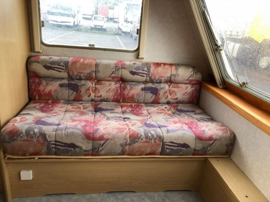                         Sprite CT 400 Euroland - zdjęcie 29
                        