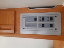                         Kamper ADRIA FOR 8 Peugeot Boxer 2.8 HDI 2004 rok bezwypadek 8 osobowy - zdjęcie 19
                        