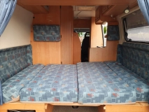                         Kamper ADRIA FOR 8 Peugeot Boxer 2.8 HDI 2004 rok bezwypadek 8 osobowy - zdjęcie 16
                        