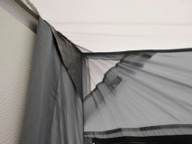                         PRZEDSIONEK UNIWERSALNY LEKKI DO PRZYCZEPY KEMPINGOWEJ • NAMIOT • OSŁONA • DASZEK • MARKIZA / WYMIARY 300 x 240 x 235÷250 cm. / POWIERZCHNIA PODŁOGI - 7,2 m² - zdjęcie 7
                        