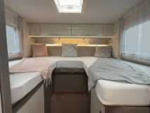                         Nowy Kamper Integra 5 osób ETRUSCO I 6900 SB XCAMP 2025r AUTOMAT KAT.B - zdjęcie 3
                        