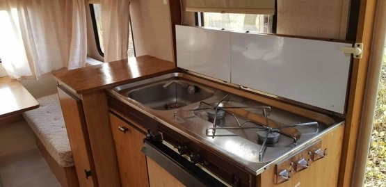                         Przyczepa Burstner Club - zdjęcie 2
                        