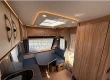                         Hymer-Eriba Nova Light 465 - zdjęcie 3
                        