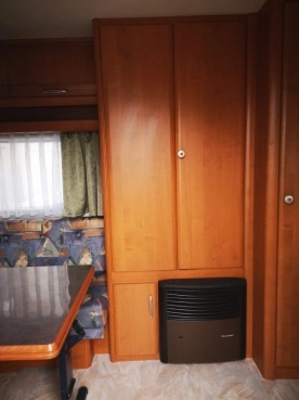                         Przyczepa Hobby Excellent 2004 r. - zdjęcie 11
                        