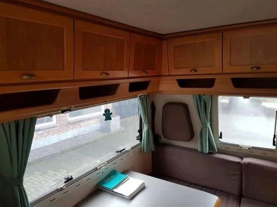                         Sprzedam Hymercamp 46 1994r. 1,9 D, przebieg 218 tys. - zdjęcie 3
                        