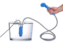                         PRYSZNIC TURYSTYCZNY • NATRYSK TURYSTYCZNY KEMPINGOWY ZASILANY NAPIĘCIEM 12 V (DC) Z GNIAZDA ZAPALNICZKOWEGO SAMOCHODU - zdjęcie 3
                        