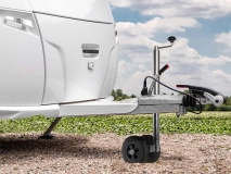                         KOŁO PODPOROWE MANEWROWE PODWÓJNE DO PRZYCZEPY KEMPINGOWEJ LUB TOWAROWEJ / OBCIĄŻENIE STATYCZNE DO 300 KG. - zdjęcie 2
                        