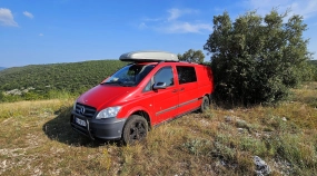                         Mercedes Vito Kamper 4x4 Offroad Kuchnia Lóżko 230V Lifepo Xenon Aut Android - zdjęcie 2
                        