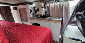                         Mercedes Vito Kamper 4x4 Offroad Kuchnia Lóżko 230V Lifepo Xenon Aut Android - zdjęcie 13
                        