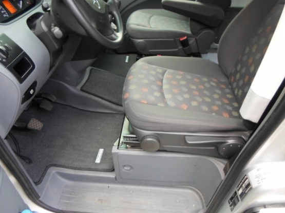                         Mercedes VITO 115 CDI EURO 2009 r. zabudowa typu Westfalia 4 os. - zdjęcie 5
                        