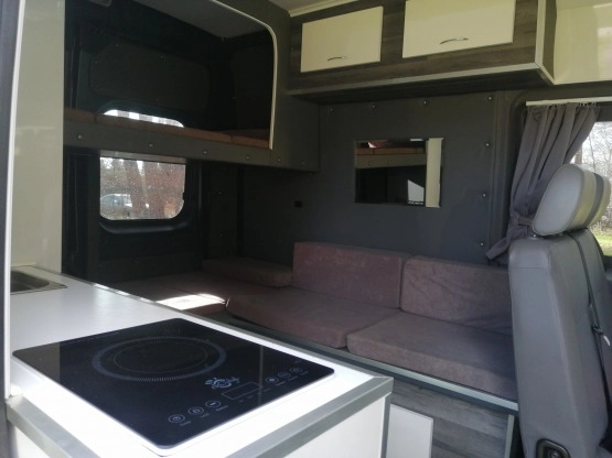                         Kamper Peugeot Boxer - zdjęcie 4
                        