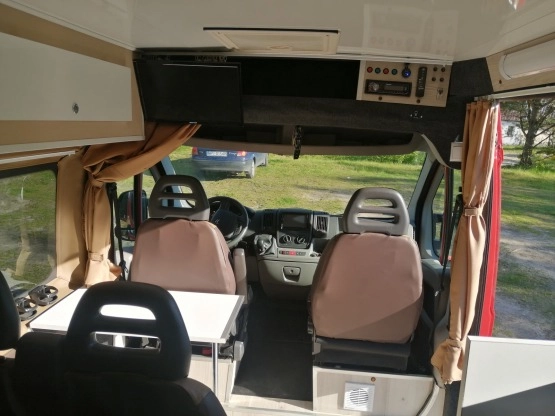                         Kamper Citroen Jumper - zdjęcie 3
                        