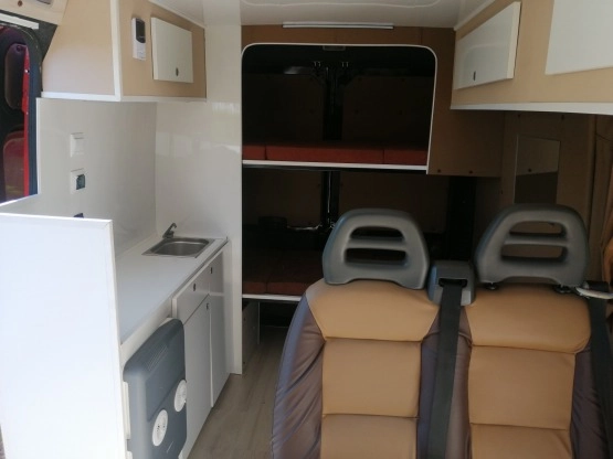                         Kamper Citroen Jumper - zdjęcie 5
                        