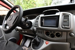                         Kamper Van - Opel Vivaro  - wysoki, zadbany, doposażony - zdjęcie 14
                        