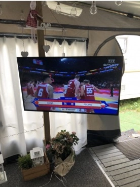                         Przyczepa Knaus Azur + przedsionek + przystawka +zestaw mebli do przedsionka  - zdjęcie 8
                        