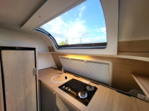                         LMC Videro 580 D - Wyjątkowa, luksusowa przyczepa dla 2 osób / Dealer LMC Keller Kamp / Nowa / Faktura VAT 23% - zdjęcie 9
                        