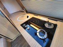                         LMC Videro 580 D - Wyjątkowa, luksusowa przyczepa dla 2 osób / Dealer LMC Keller Kamp / Nowa / Faktura VAT 23% - zdjęcie 30
                        