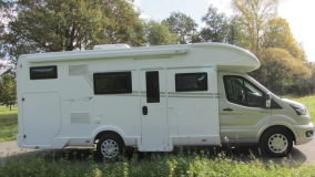                         Półintegra ze świetnym układem wnętrza, truma diesel, automat, 170km - zdjęcie 4
                        