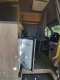                         Mercedes Sprinter 2012 – Kamper 4-osobowy, pełna zabudowa, solar, łazienka - zdjęcie 7
                        