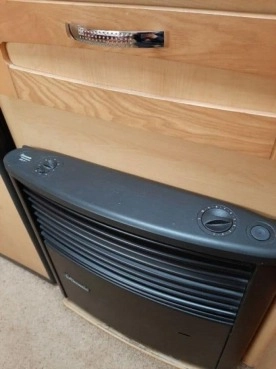                         Przyczepa kempingowa Elddis Avante - zdjęcie 38
                        