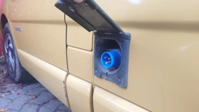                         Renault Trafic L1H1 2011 2.0DCI Kampervan, Faktura Vat - zdjęcie 21
                        