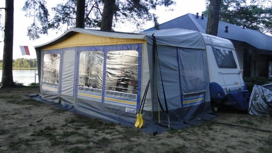                         Przyczepa KANUS Blue Line 550, 6 os. z wyposażeniem i dodatkami - zdjęcie 11
                        