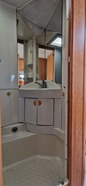                         Przyczepa KANUS Blue Line 550, 6 os. z wyposażeniem i dodatkami - zdjęcie 4
                        