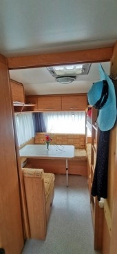                         Przyczepa KANUS Blue Line 550, 6 os. z wyposażeniem i dodatkami - zdjęcie 7
                        