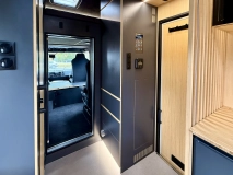                         Steyr 4x4 ekspedycyjny dla 4 os. - zdjęcie 8
                        