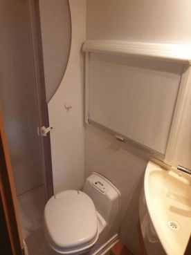                         Samochód kempingowy Renault Master 2009 rok - zdjęcie 4
                        