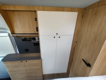                         Kamper Hawk Grand Horizon nowy model 25/26 Ford Transit  - zdjęcie 13
                        