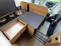                         Kamper Hawk Grand Horizon nowy model 25/26 Ford Transit  - zdjęcie 9
                        