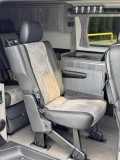                         Volkswagen T6 4MOTION Long Camper | 5 osób | FULL opcja - zdjęcie 9
                        