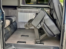                         Volkswagen T6 4MOTION Long Camper | 5 osób | FULL opcja - zdjęcie 11
                        