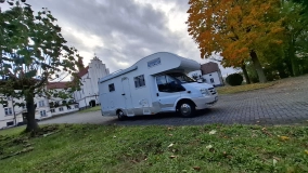                         Kamper Alkowa Ford Transit Ahorn Camp  Rimor - zdjęcie 1
                        