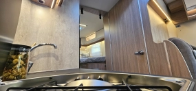                         ZIMOWY PODWÓJNA PODŁOGA ogrzewanie Truma 6EH 4 osobowa! - zdjęcie 14
                        