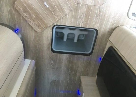                         Mobilvetta K-Yacht 86 - zdjęcie 35
                        