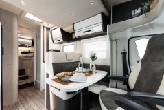                         McLouis MC4 373 - 5 osobowa półintegra / Automat / 745 cm - zdjęcie 3
                        