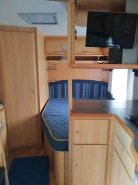                         Przyczepa kempingowa Sprite Super 490 - 2005 r. z przedsionkiem, zarejestrowana, kompletnie wyposażona - zdjęcie 11
                        