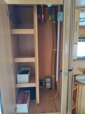                         Przyczepa kempingowa Sprite Super 490 - 2005 r. z przedsionkiem, zarejestrowana, kompletnie wyposażona - zdjęcie 17
                        