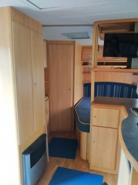                         Przyczepa kempingowa Sprite Super 490 - 2005 r. z przedsionkiem, zarejestrowana, kompletnie wyposażona - zdjęcie 19
                        