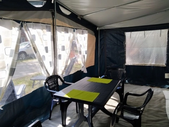                         Przyczepa kempingowa Sprite Super 490 - 2005 r. z przedsionkiem, zarejestrowana, kompletnie wyposażona - zdjęcie 23
                        