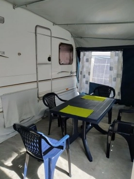                         Przyczepa kempingowa Sprite Super 490 - 2005 r. z przedsionkiem, zarejestrowana, kompletnie wyposażona - zdjęcie 8
                        