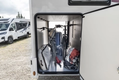                         McLouis NEVIS 873 - 5 osobowy kamper / Integra / Automat / 745 cm - zdjęcie 5
                        