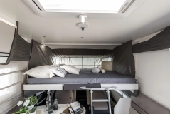                         McLouis NEVIS 873 - 5 osobowy kamper / Integra / Automat / 745 cm - zdjęcie 9
                        